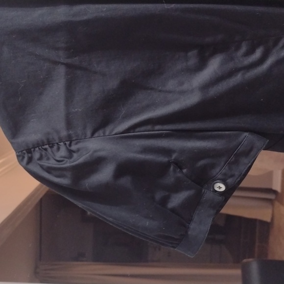 Three Banana Republic button downs - Picture 11 of 12